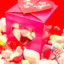 Load image into Gallery viewer, Valentines Day Heart Sweet Gift Box

